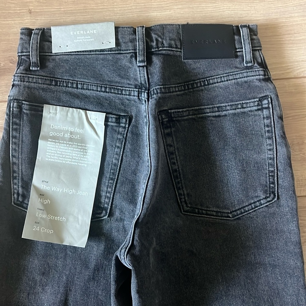 [NEW W/ TAGS] Everlane The Way-High® Crop Jean in Washed Black - Picture 3 of 6